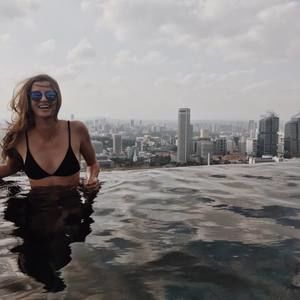 Meet your Posher, Caroline